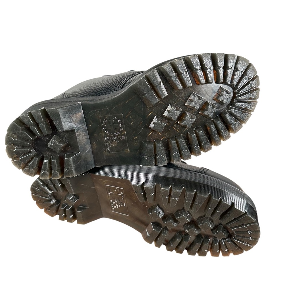DR. MARTEN Devon Flower Buckle Leather Platform Boots in black milled nappa - Picture 9 of 11